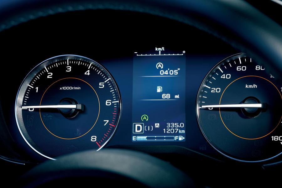 Панель приборов Subaru XV 2017 года  (JP) (фото 16 из 38)